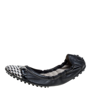 Louis Vuitton Black Satin And Patent Leather Flower Embellished Ankle Strap Sandal Size 39.5