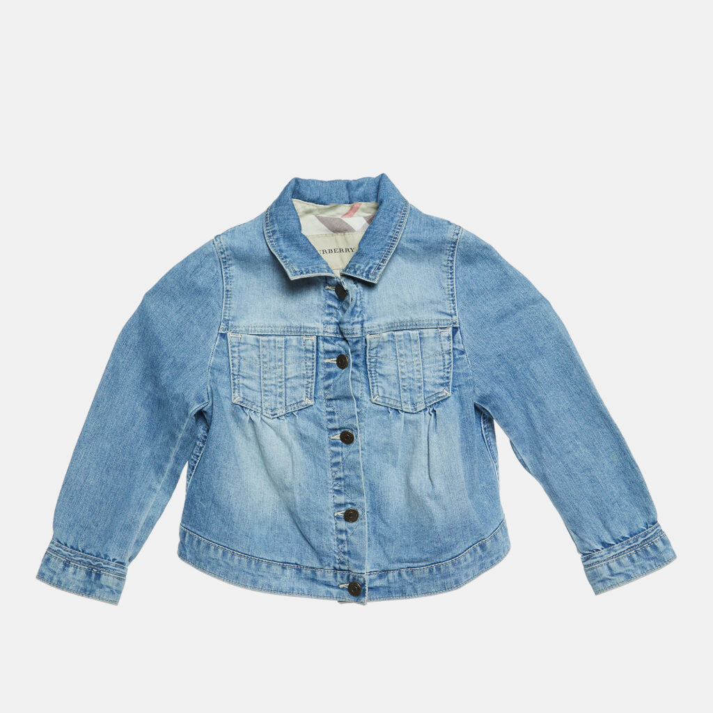 luxury-kids-burberry-used-girls-p1095126-003.jpg Burberry Kids Blue Washed Denim Full Sleeve Top 3 Yrs