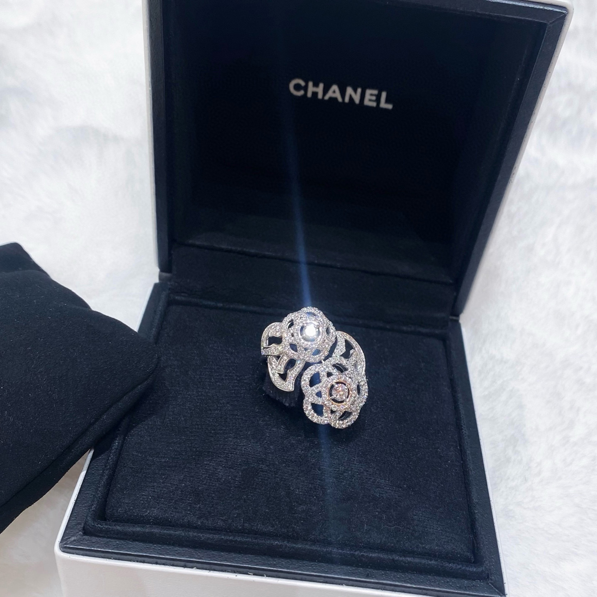 chanel camellia 18k white gold and diamond ring eu 51