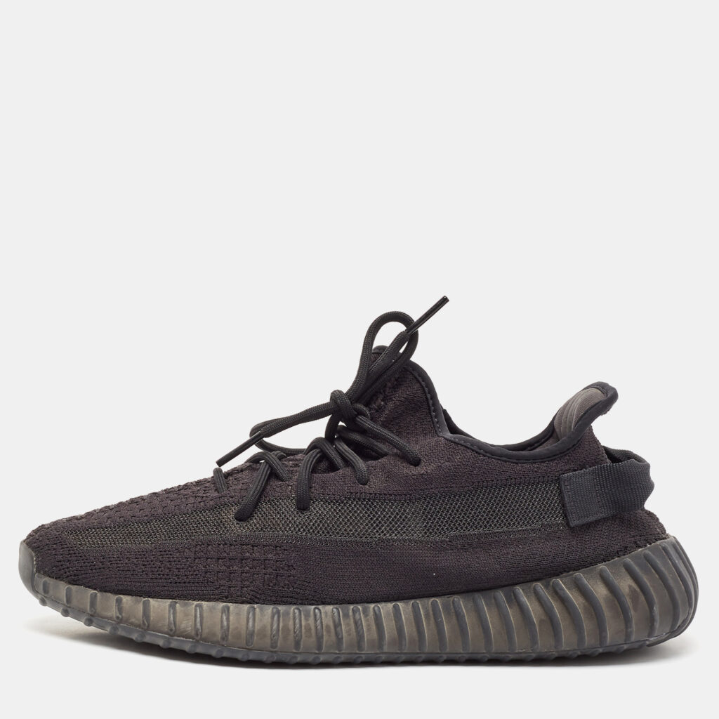 luxury-men-yeezy-x-adidas-used-shoes-p1136209-001.jpg Yeezy x Adidas Black Knit Fabric Boost 350 V2 Onyx Sneakers Size 46
