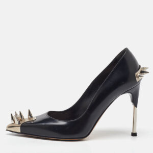 alexander mcqueen black leather spike pointed toe pumps size 36