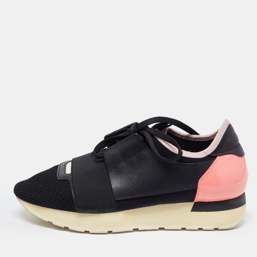 luxury-women-balenciaga-used-shoes-p833328-003.jpg Balenciaga Black/Pink Leather and Mesh Race Runner Sneakers Size 37