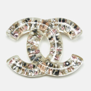 luxury-women-chanel-used-accessories-p1180443-003.jpg chanel cc resin faux pearl crystals gold tone brooch