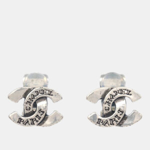 luxury-women-chanel-used-accessories-p1210718-003.jpg chanel cc earrings clip-on silver