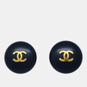 luxury-women-chanel-used-accessories-p1210724-001.jpg chanel black button earrings clip-on