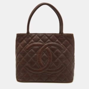 chanel dark brown quilted leather cc medallion bag