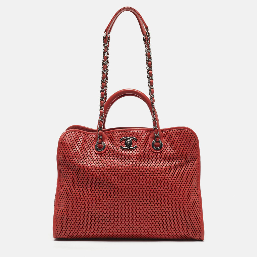 luxury-women-chanel-used-handbags-p1140713-014.jpg Chanel Brick Red Perforated Leather Up in the Air Tote