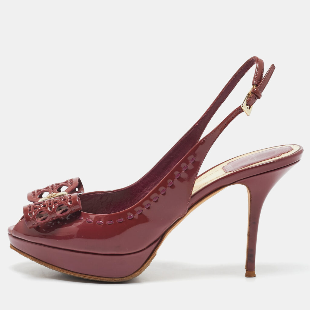 luxury-women-dior-used-shoes-p1136833-001.jpg Dior Purple Patent Leather Peep Toe Slingback Pumps Size 38.5