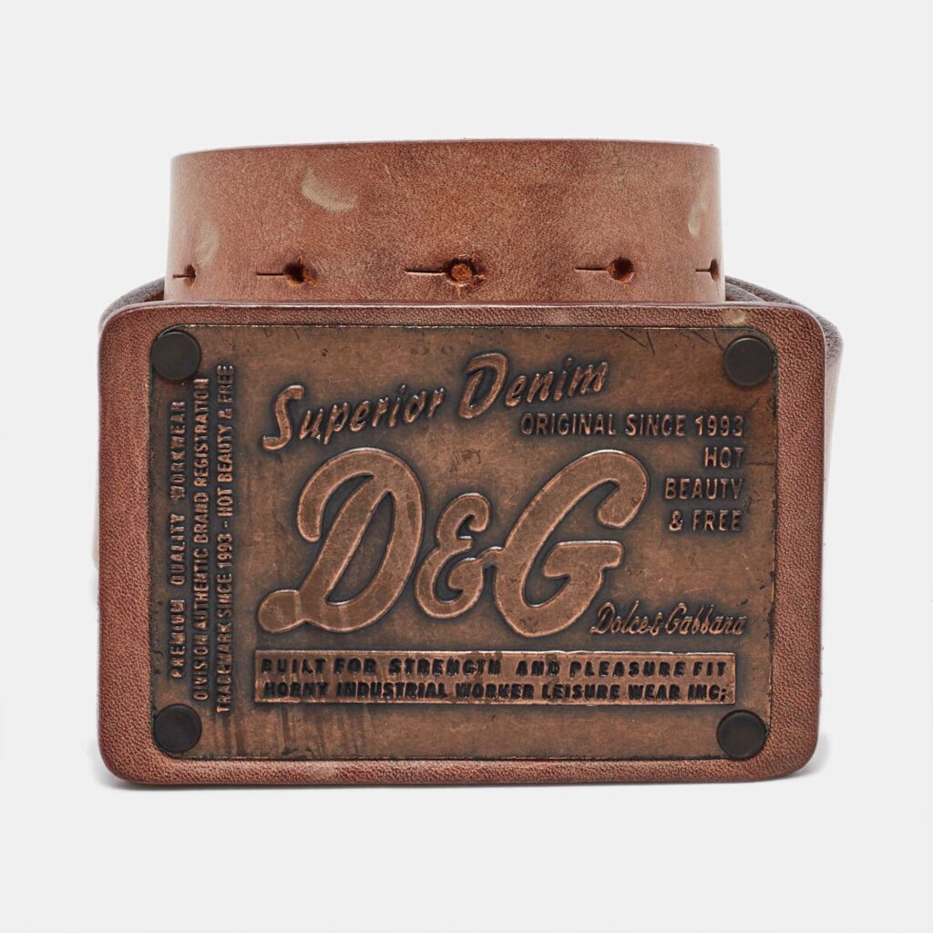 luxury-women-dolcegabbana-used-accessories-p1106763-005.jpg Dolce & Gabbana Brown Leather Vintage Logo Plaque Belt 100CM