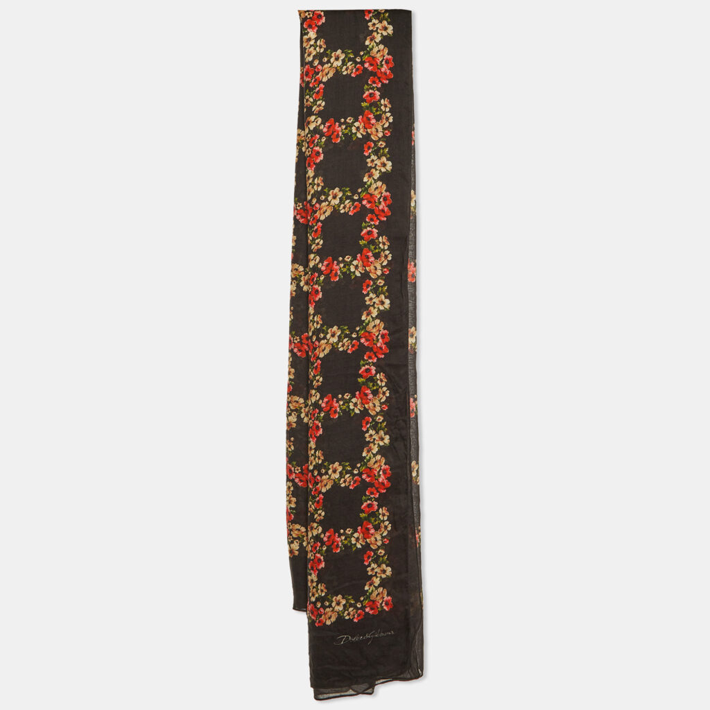 luxury-women-dolcegabbana-used-accessories-p1130969-006-1.jpg Dolce & Gabbana Multicolor Roses Print Silk Scarf