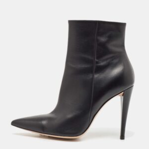 gianvito rossi black leather ankle length boots size 38.5