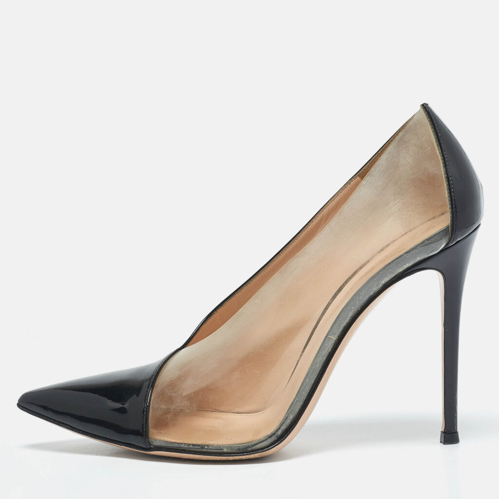 luxury-women-gianvito-rossi-used-shoes-p1137051-010.jpg Gianvito Rossi Black Patent Leather and PVC Plexi Pointed Toe Pumps Size 41