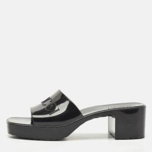 gucci black rubber logo slide sandals size 39