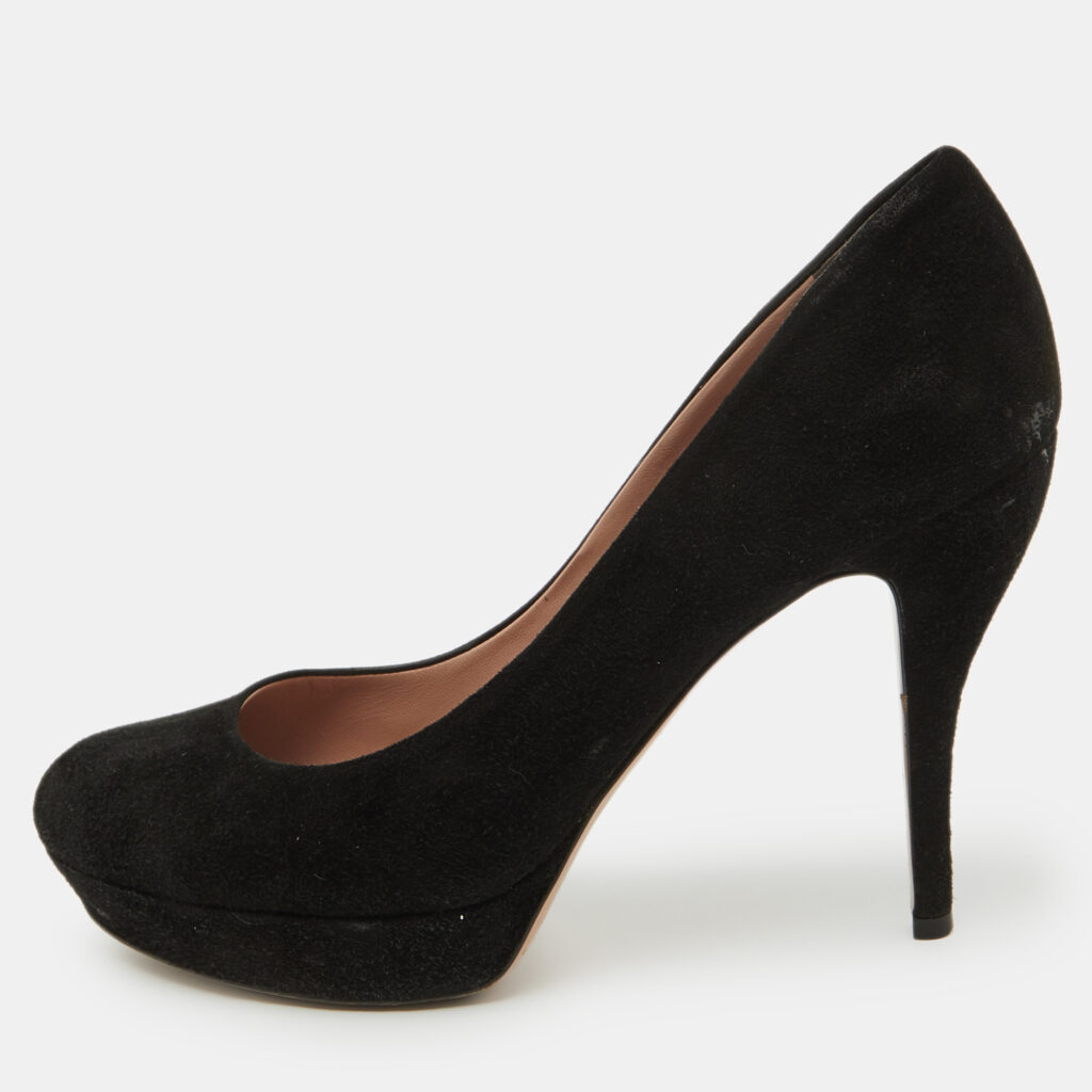 luxury-women-gucci-used-shoes-p1109165-001.jpg Gucci Black Suede Round Toe Platform Pumps Size 39