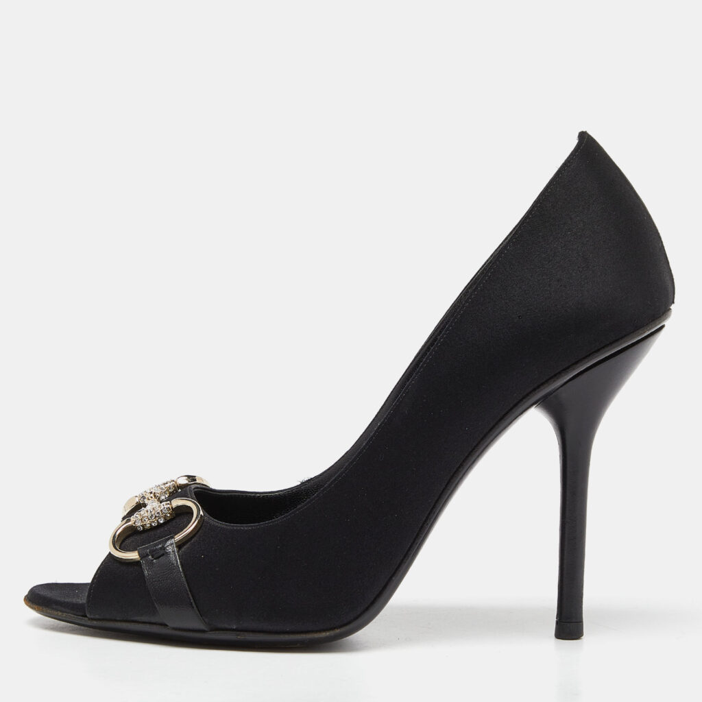 luxury-women-gucci-used-shoes-p933302-010.jpg Gucci Black Satin Horsebit Peep Toe Pumps Size 38