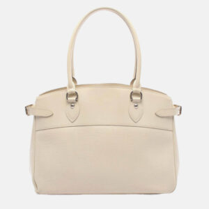 luxury-women-louis-vuitton-used-handbags-p1210544-005-1.jpeg louis vuitton passy gm shoulder bag epi leather white ivoire