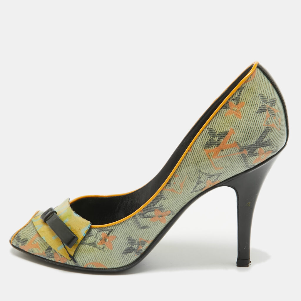 luxury-women-louis-vuitton-used-shoes-p965106-001.jpg Louis Vuitton Multicolor PVC Richard Prince Flash Pulp Pumps Size 36.5