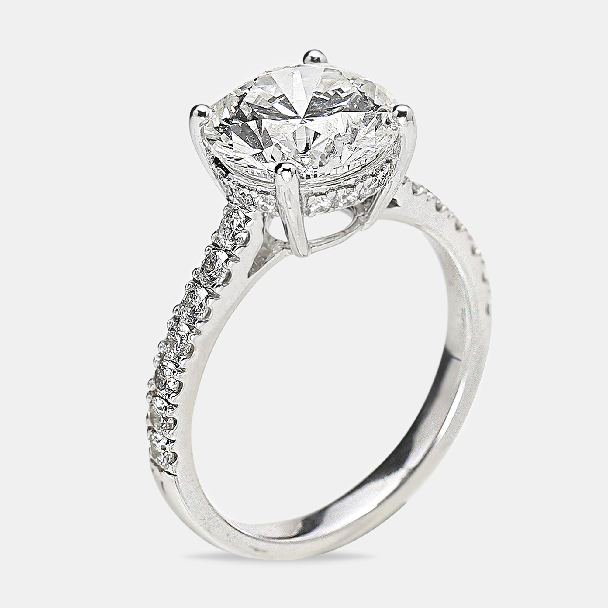 3.50 cts 18k white gold round brilliant lab grown diamonds ring size 51