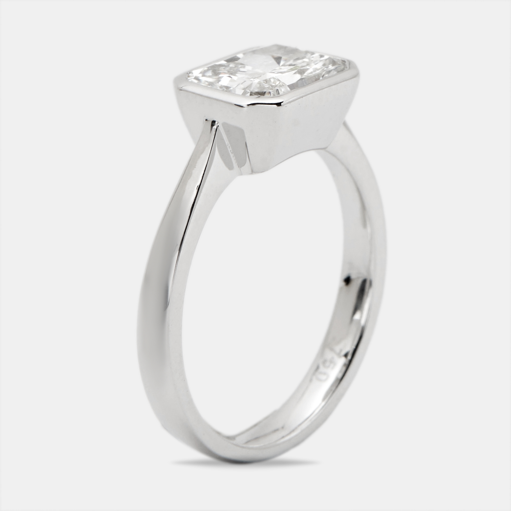 2.00 cts radiant cut lab grown diamond 18k white gold ring size 51