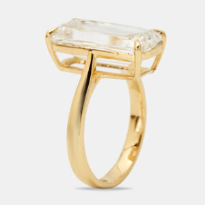 luxury-women-the-diamond-edit-new-fine-jewelry-p1175385-007.jpg 7.20 cts elongated cushion 18k yellow gold ring size 51