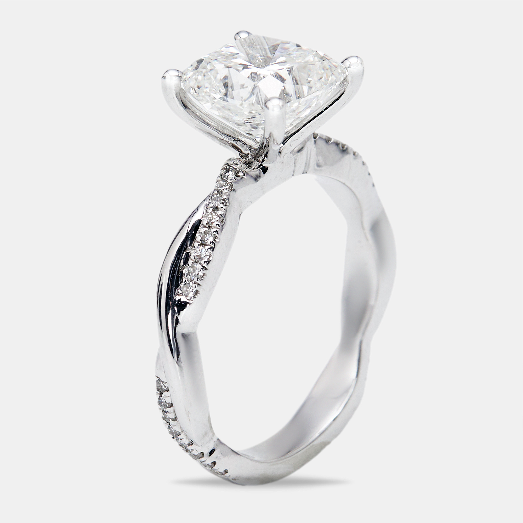 3.20 cts cushion cut and round lab grown diamond 18k white gold ring size 53