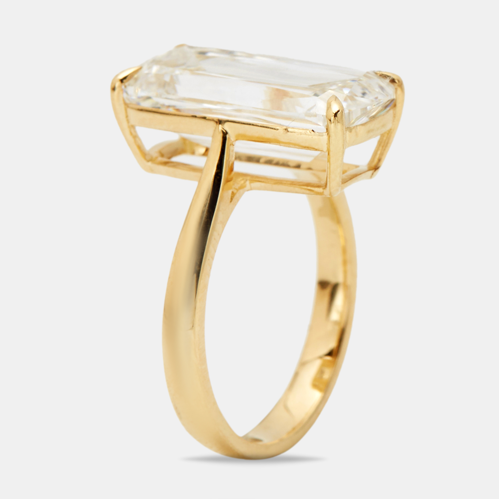 7.20 cts elongated cushion 18k yellow gold ring size 53