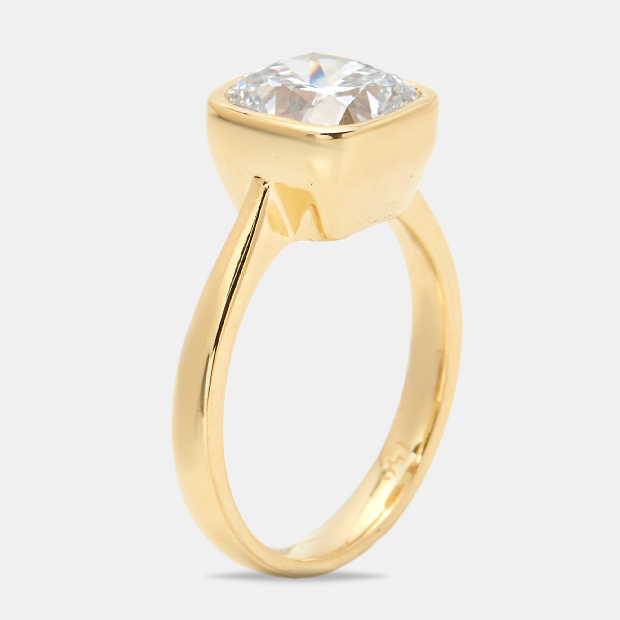 3.00 cts cushion brilliant 18k yellow gold ring size 54