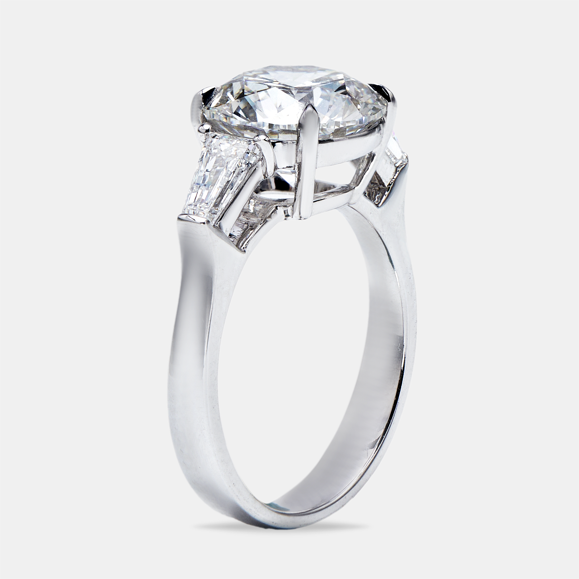 3.70 cts round baguette 18k white gold lab grown diamond ring size 54