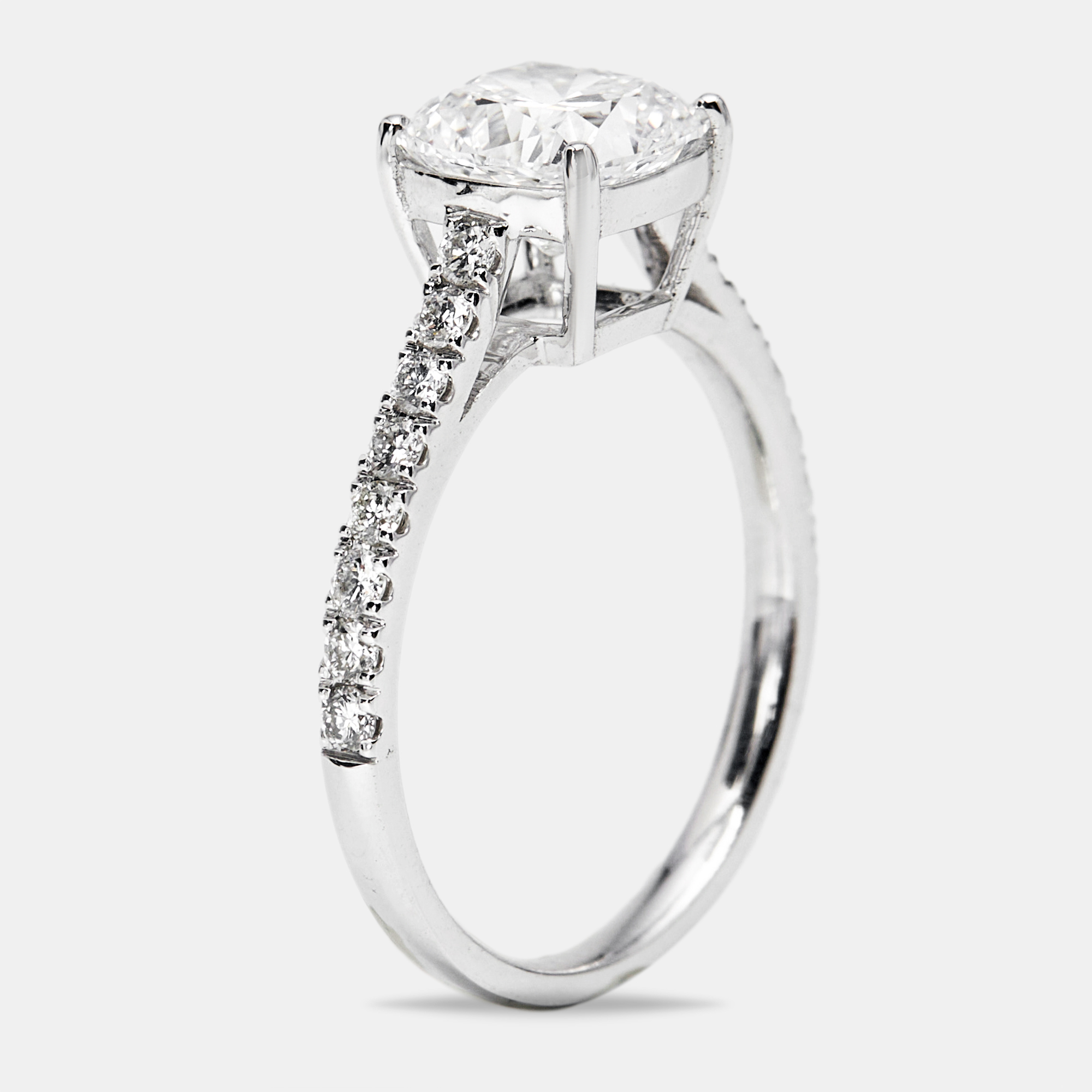 1.85 cts cushion cut and round lab grown diamond 18k white gold rings size 53