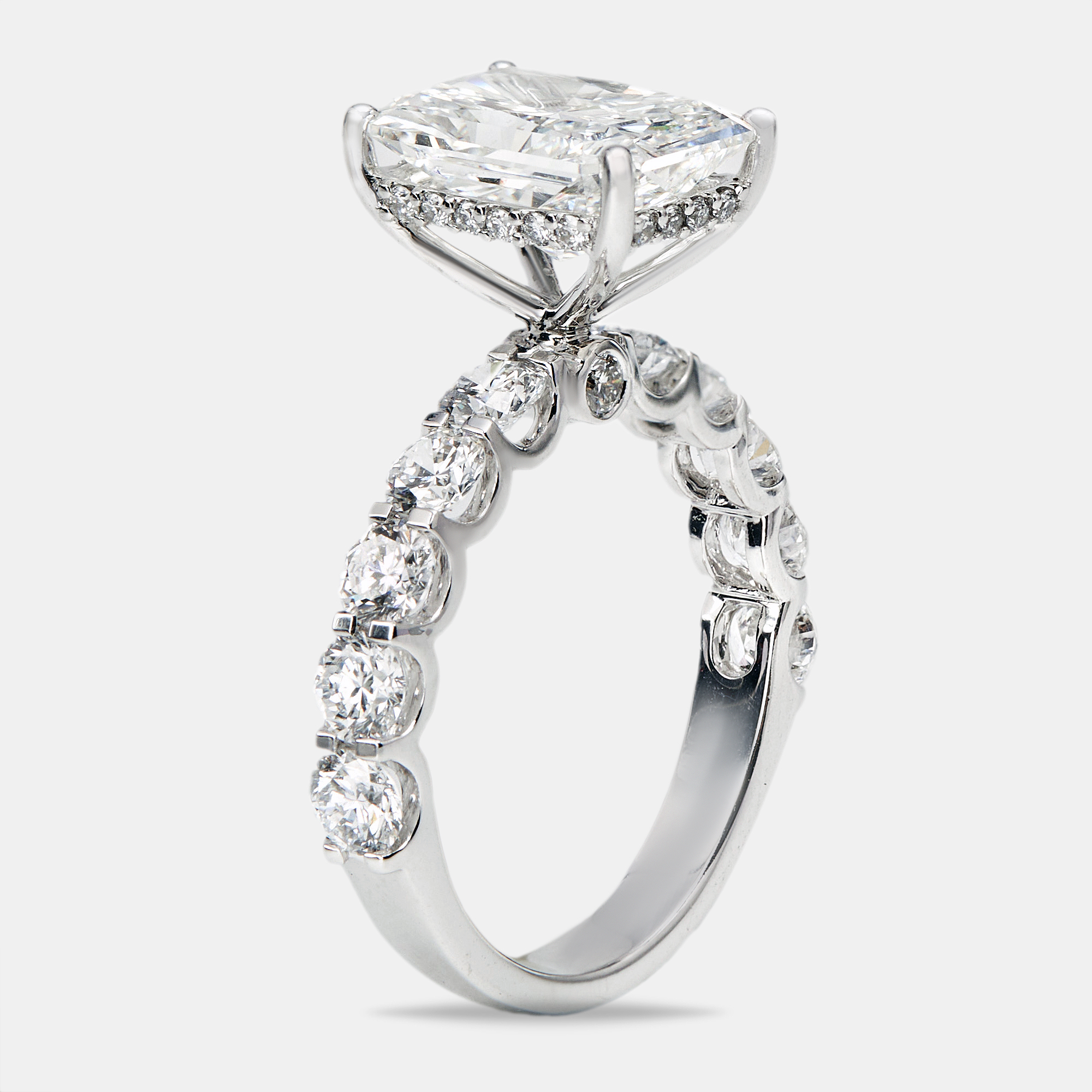 5.15 cts radiant cut and round lab grown diamond 18k white gold ring size 52