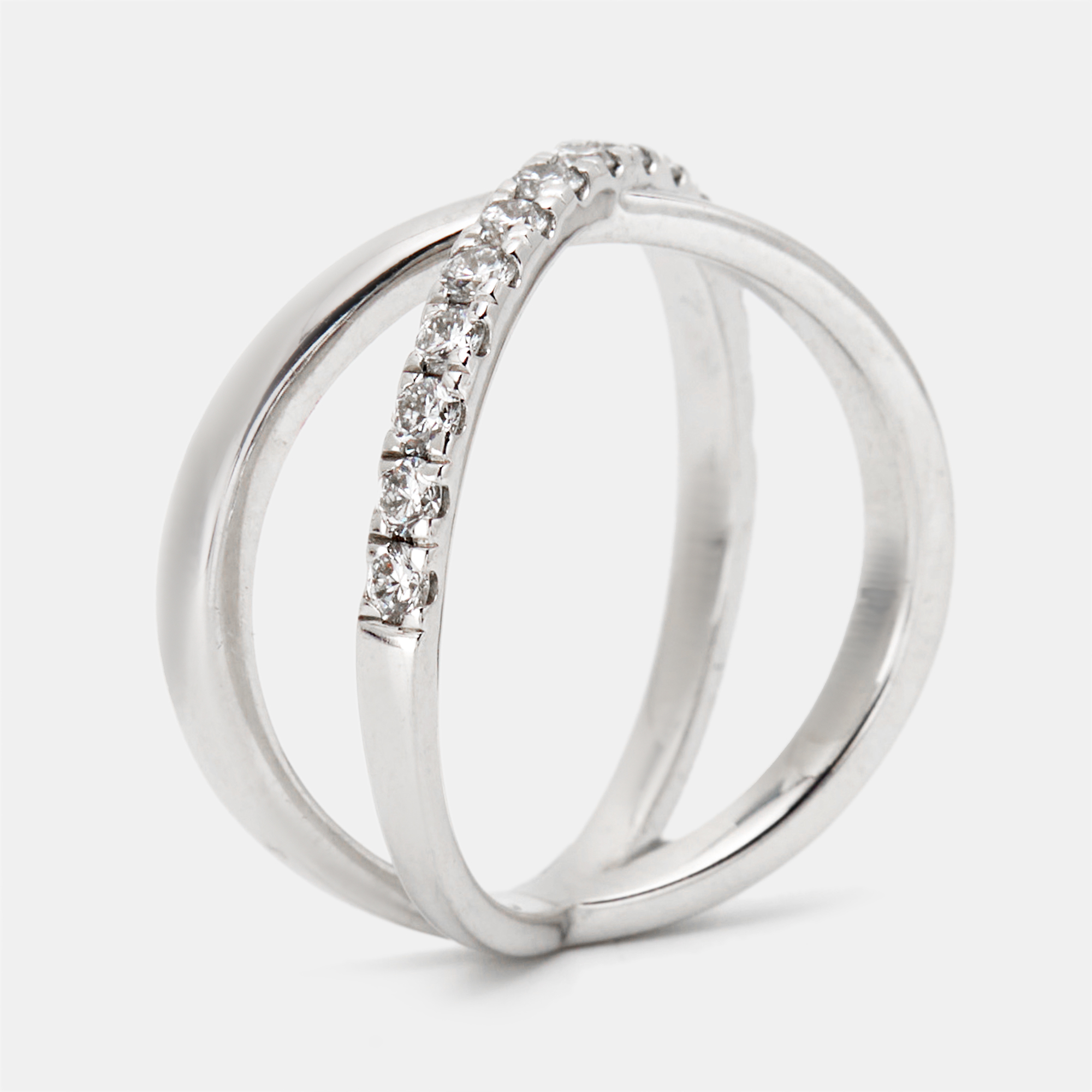0.65 cts round brilliant lab grown diamond 18k white gold ring size 52