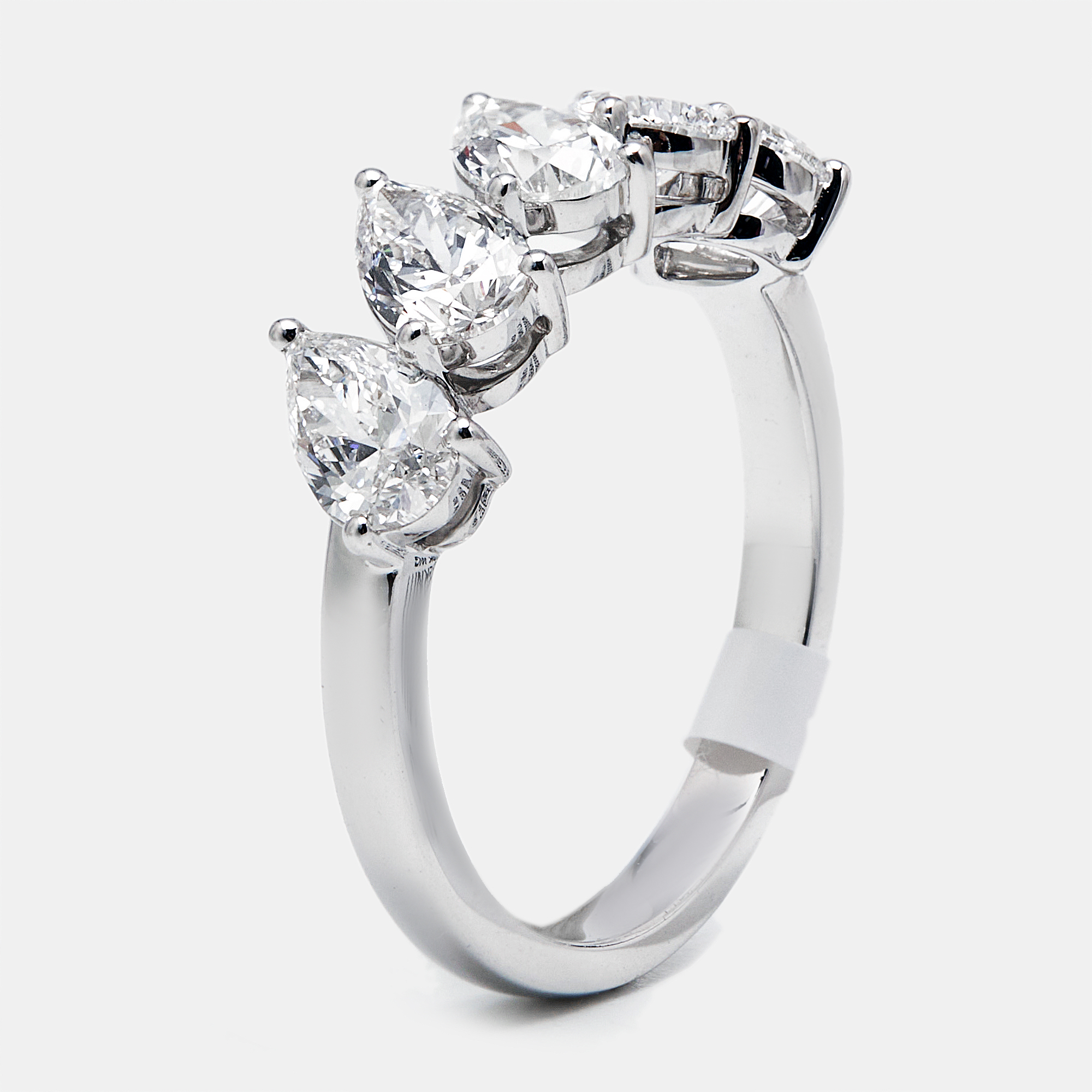 1.7 cts pear brilliant lab grown diamonds 18k white gold ring size 54