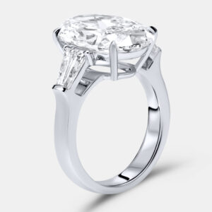 luxury-women-the-diamond-edit-new-fine-jewelry-p1194430-012.jpg 8 cts oval and trapezoid lab grown diamond 18k white gold ring size 54