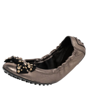 tod's grey leather crystal embellished bow ballet flats size 37.5