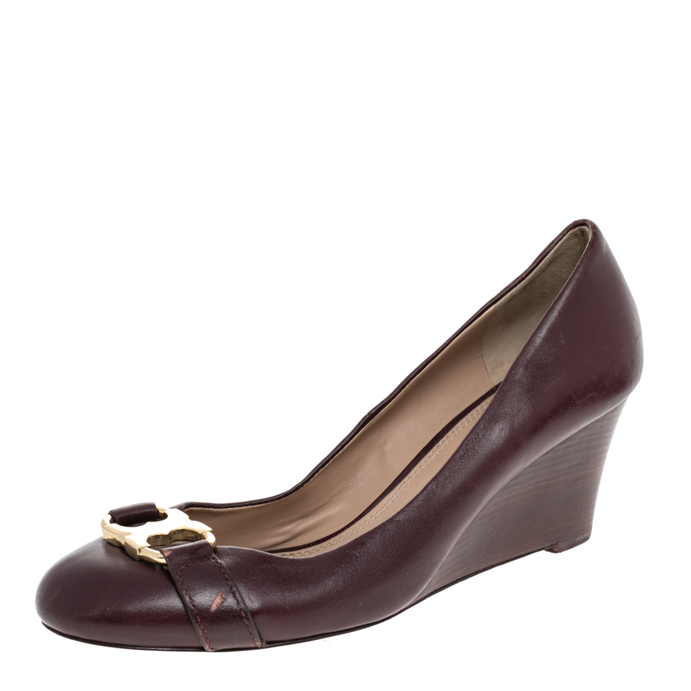 luxury-women-tory-burch-used-shoes-p479582-006.jpg Tory Burch Burgundy Leather Wedge Pumps Size 41