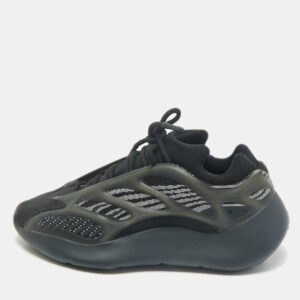 luxury-women-yeezy-x-adidas-used-shoes-p1171617-001.jpg yeezy x adidas black knit fabric 700 v3 alvah sneakers size 36 2/3