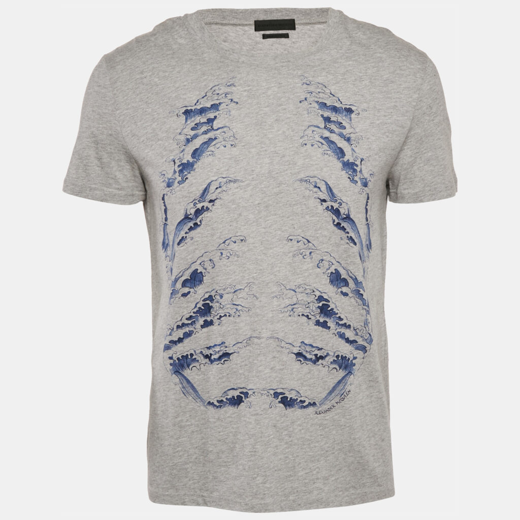 luxury-men-alexander-mcqueen-used-clothes-p1091654-005.jpg Alexander McQueen Grey Ribcage Wave Print Cotton T-Shirt M