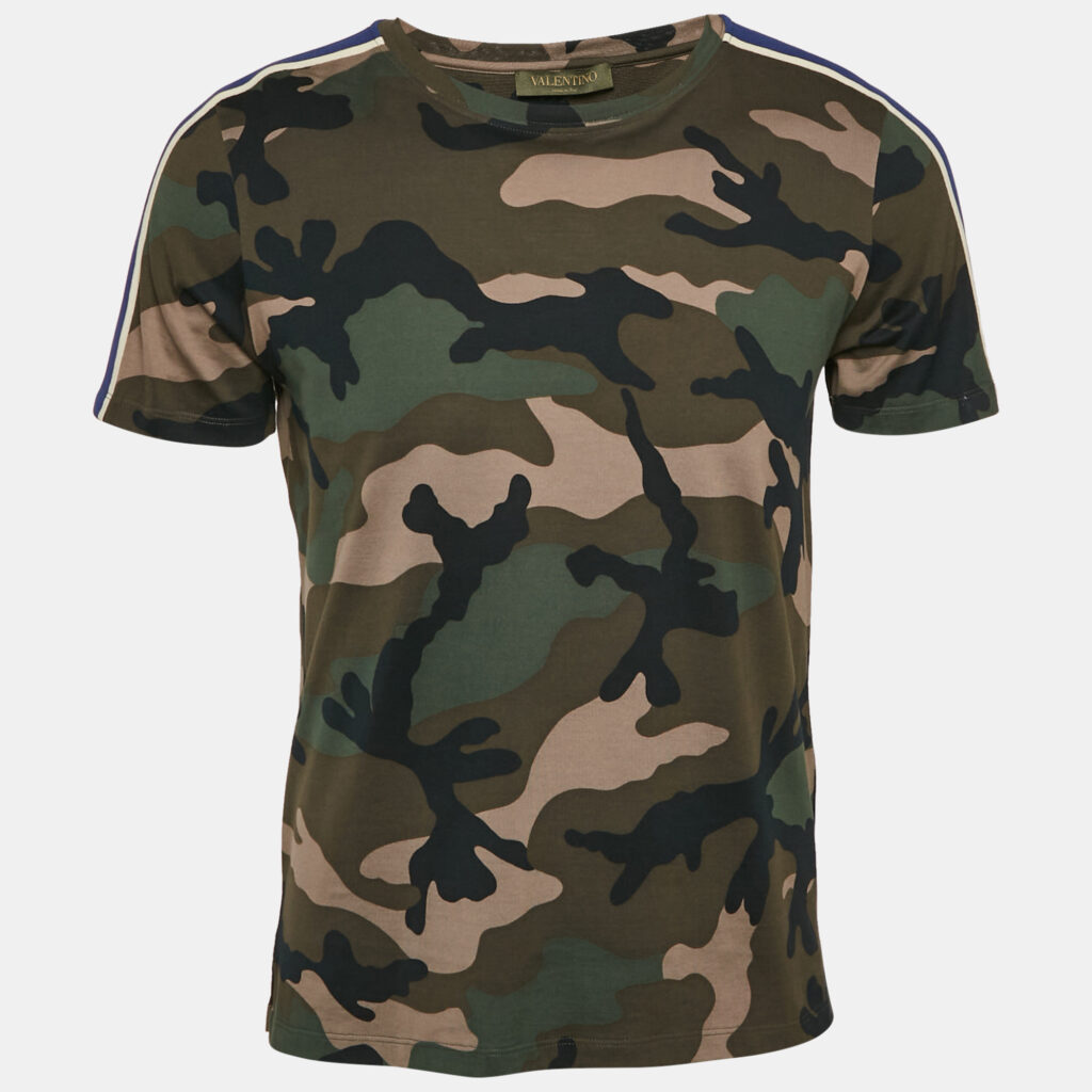 luxury-men-valentino-used-clothes-p1091632-004.jpg Valentino Green Camouflage Print Cotton Shoulder Stripe Detail T-Shirt S