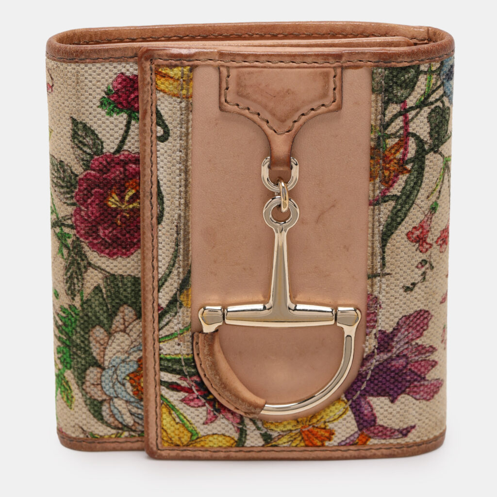 luxury-women-gucci-used-handbags-p1089872-002.jpg Gucci Multicolor Canvas and Leather Horsebit Trifold Wallet