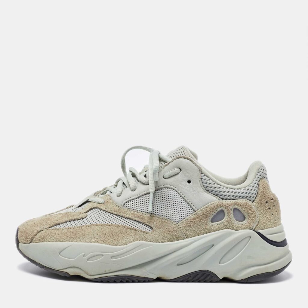 luxury-men-yeezy-x-adidas-used-shoes-p1015530-003.jpg Yeezy x Adidas Green Knit Fabric and Suede Boost 700 Salt Sneakers Size 42 2/3