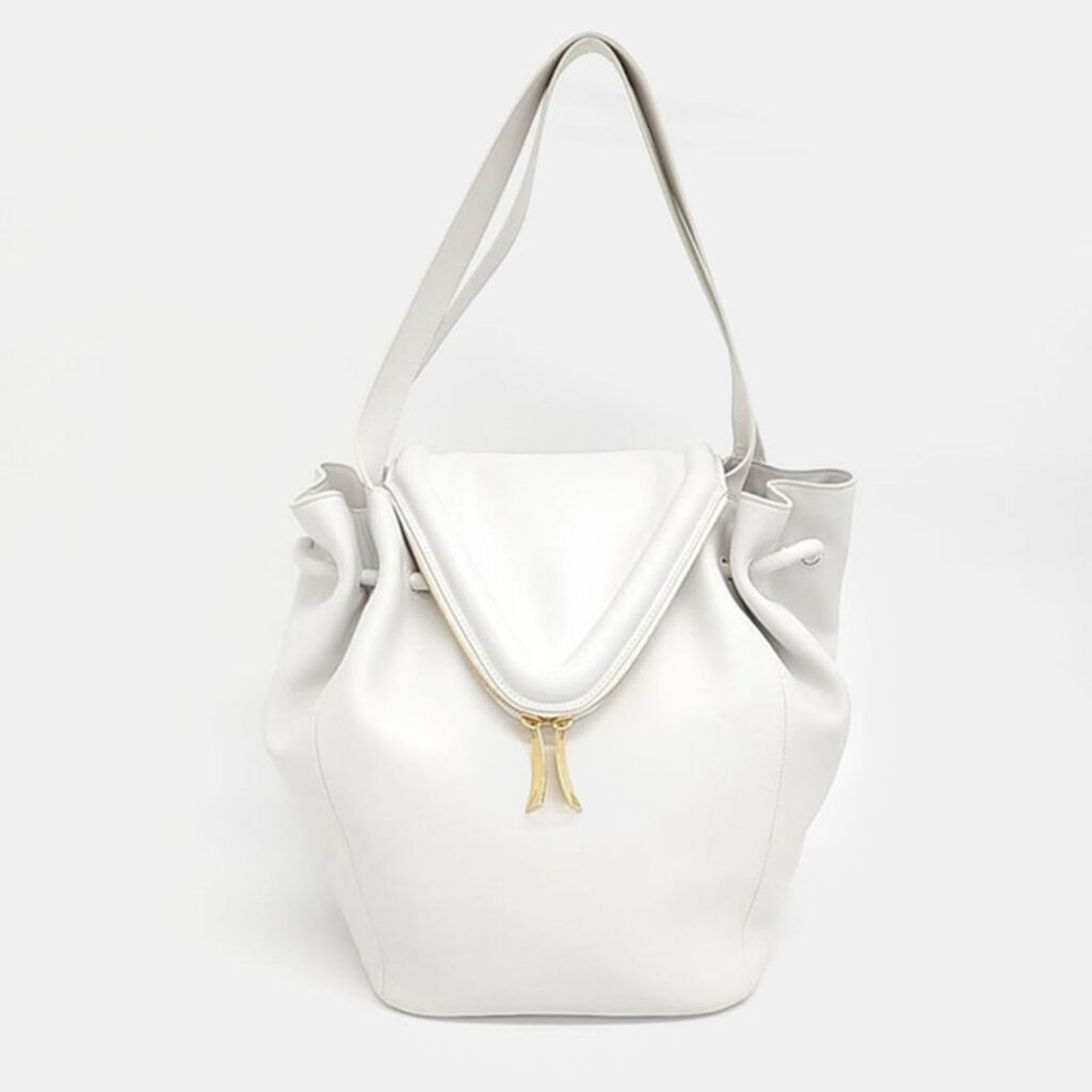 luxury-women-bottega-veneta-used-handbags-p1014200-005.jpg Bottega Veneta White Leather Beak Tote Bag