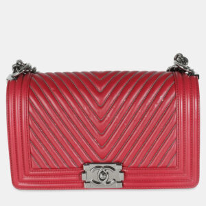 chanel burgundy chevron calfskin chain medium boy shoulder bag