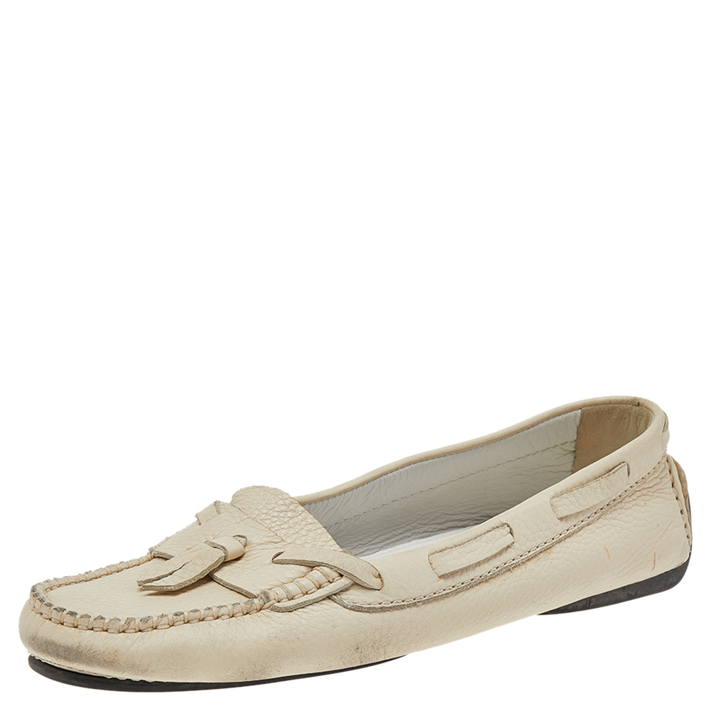 luxury-women-chanel-used-shoes-p500102-005.jpg Chanel Cream Leather Slip on Loafers Size 38.5