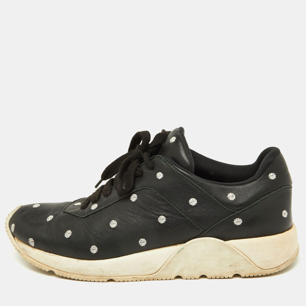 luxury-women-dior-used-shoes-p1001027-004.jpg Dior Black Leather Polka Dot Low Top Sneakers Size 41