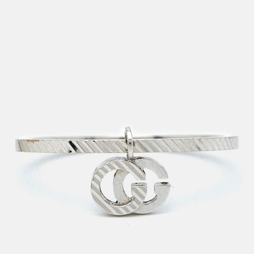luxury-women-gucci-used-fine-jewelry-p1005257-003.jpg Gucci GG Running 18k White Gold Charm Ring Size 56