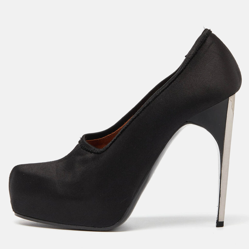 luxury-women-lanvin-used-shoes-p1000673-010.jpg Lanvin Black Satin Platform Pumps Size 38.5