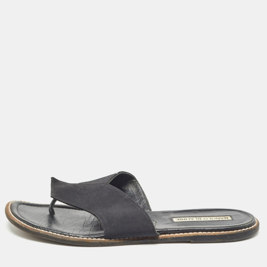 luxury-women-manolo-blahnik-used-shoes-p1010089-001.jpg Manolo Blahnik Black Canvas Thong Flat Slides Size 37.5