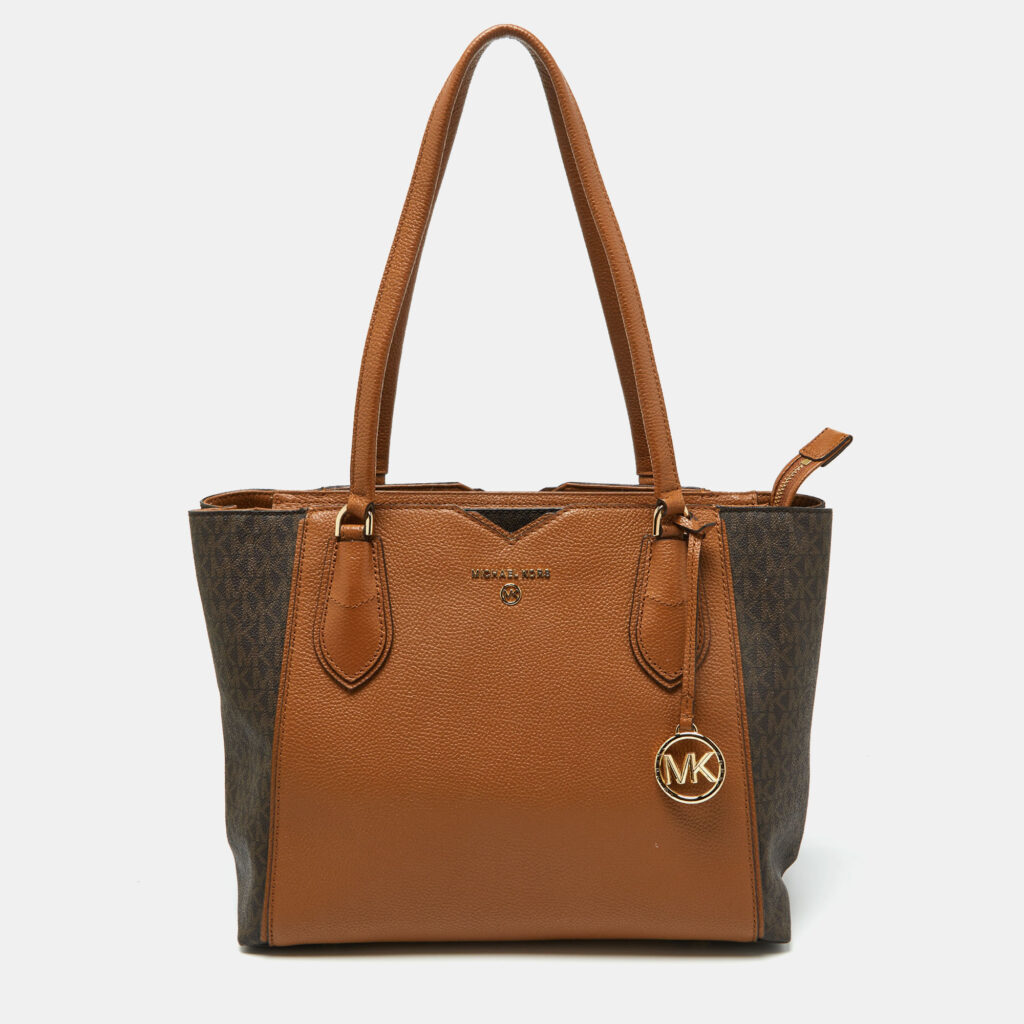 luxury-women-michael-kors-used-handbags-p1011843-013.jpg Michael Kors Brown/Tan Signature Coated Canvas and Leather Mae Tote