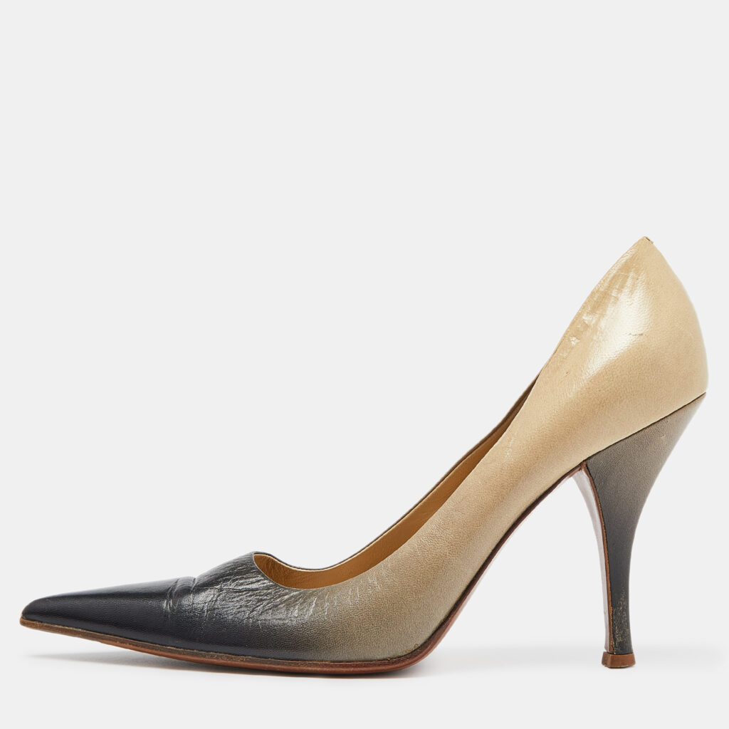 luxury-women-prada-used-shoes-p1000222-001.jpg Prada Beige/Grey Leather Pointed Toe Pumps Size 38.5