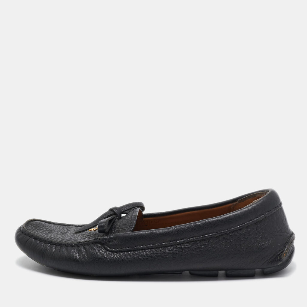 luxury-women-prada-used-shoes-p1015498-001.jpg Prada Black Leather Bow Slip On Loafers Size 35